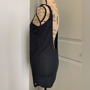 VICTORIA’S SECRET Black Plunge-Back Ribbed Tank Top